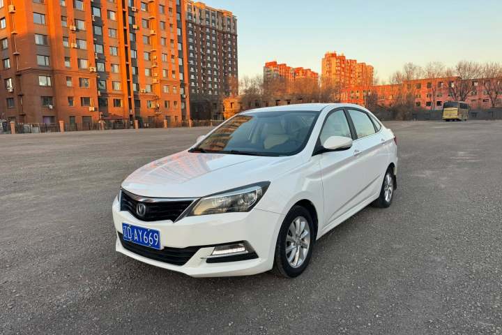 长安 悦翔V7 1.6L 手动乐享型 国V