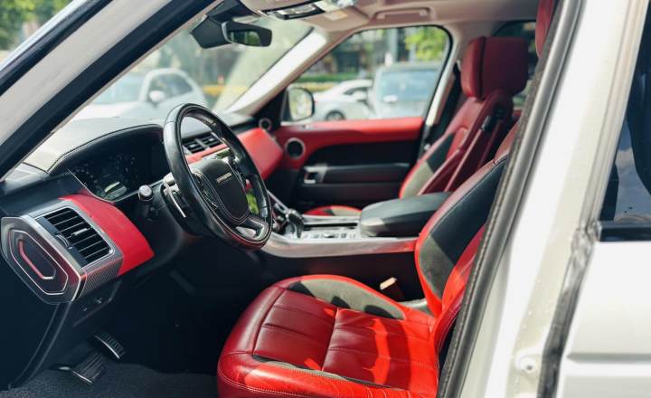 路虎 揽胜运动 2020款 3.0 L6 HSE DYNAMIC