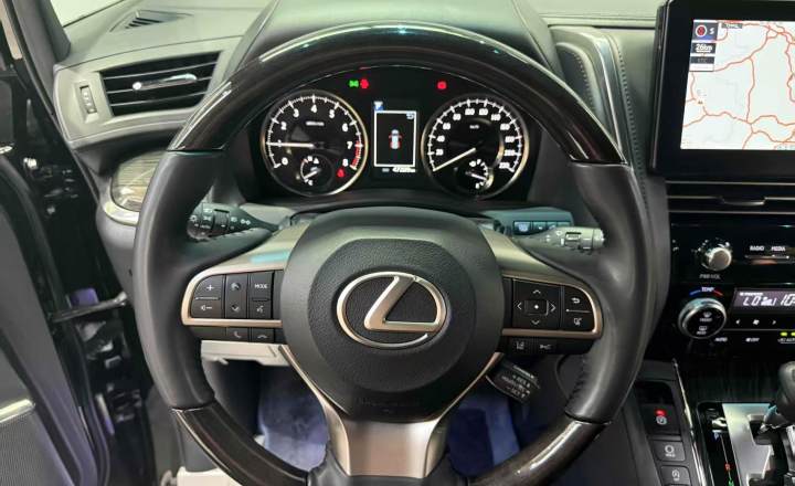 雷克萨斯 LM 2023款 350h 七座隽雅版