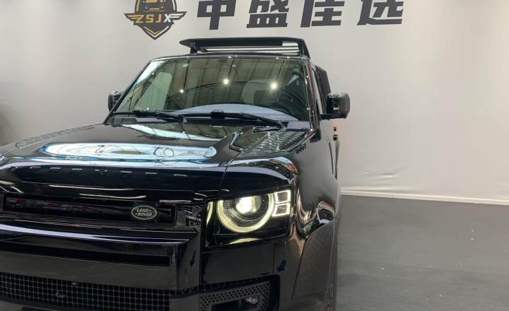 路虎 卫士 2023款 110 3.0T P400 暗黑特别版