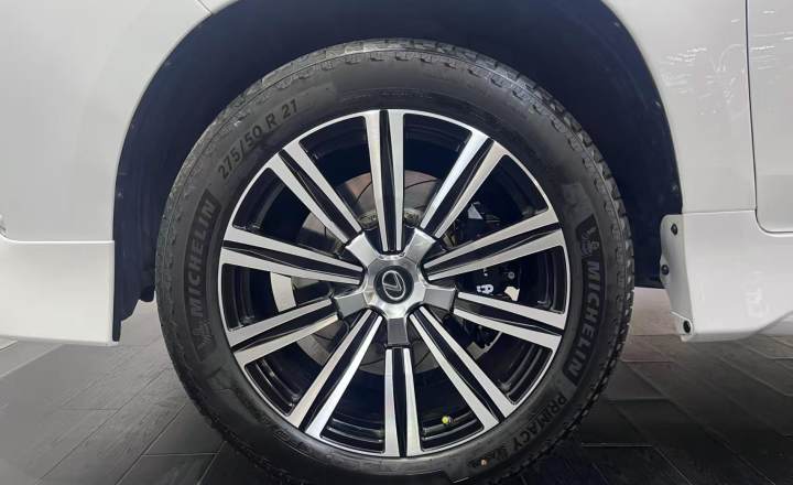 雷克萨斯 LX 2019款 570 巅峰特别版