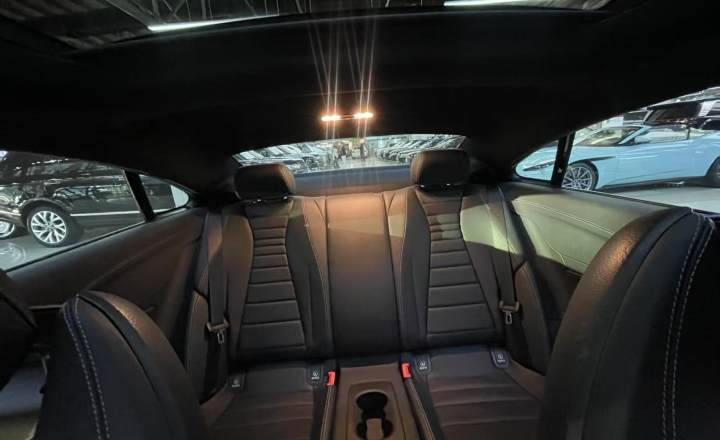 奔驰 E级(进口) 2021款 E 260 轿跑车