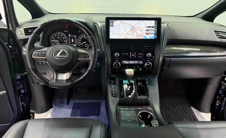 雷克萨斯 LM 2023款 350h 七座隽雅版