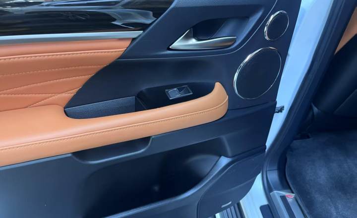 雷克萨斯 LX 2019款 570 巅峰特别版