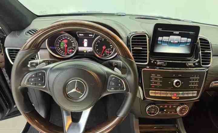 奔驰 GLS 2016款 GLS 500 4MATIC