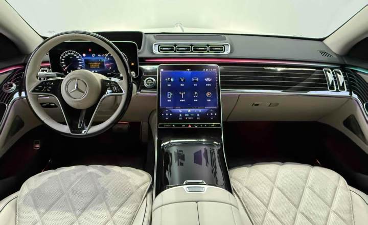 奔驰 迈巴赫S级 2023款 S 580 4MATIC