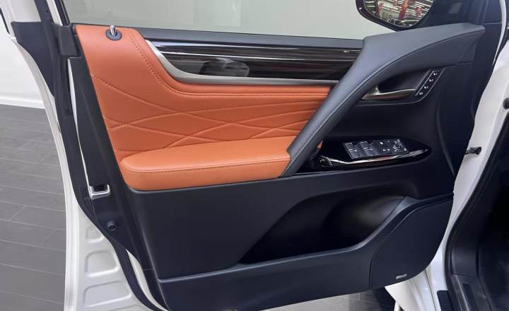 雷克萨斯 LX 2019款 570 巅峰特别版