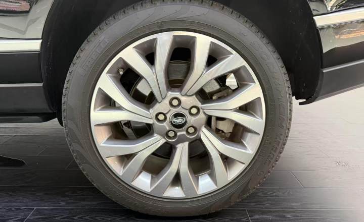 路虎 揽胜 2018款 5.0 SC V8 AB 尊崇创世加长版