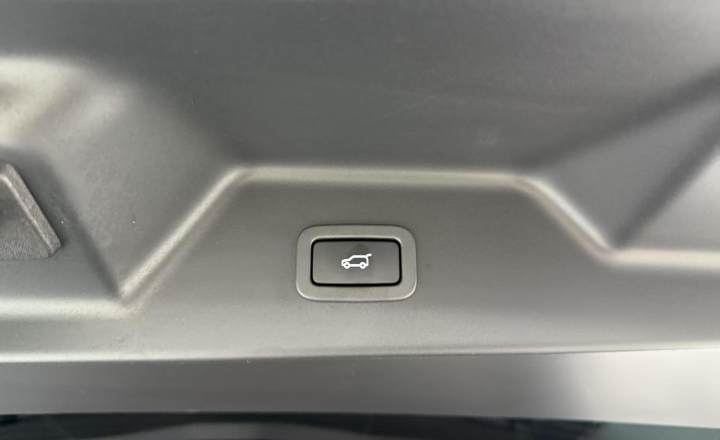 路虎 揽胜 2018款 5.0 SC V8 AB 尊崇创世加长版