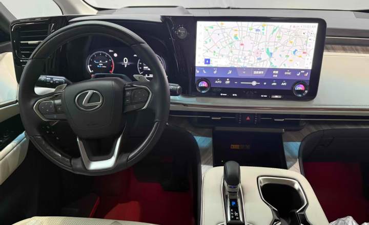 雷克萨斯 LM 2023款 500h 六座尊崇版