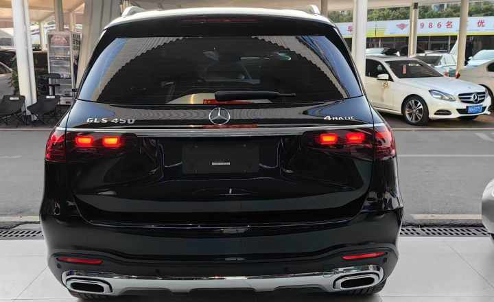 奔驰 GLS 2024款 GLS 450 4MATIC 时尚型