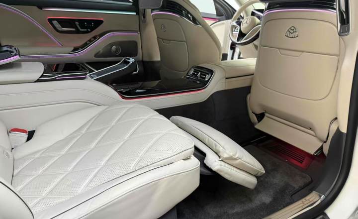 奔驰 迈巴赫S级 2023款 S 580 4MATIC