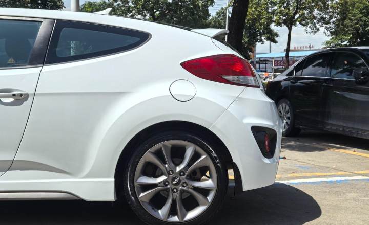 现代 Veloster飞思 2015款 1.6T 自动尊享版