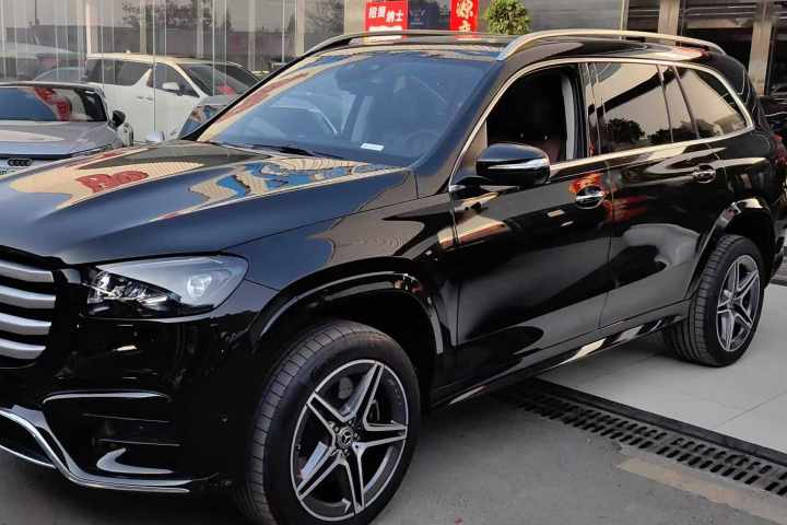 奔驰 GLS 2024款 GLS 450 4MATIC 时尚型