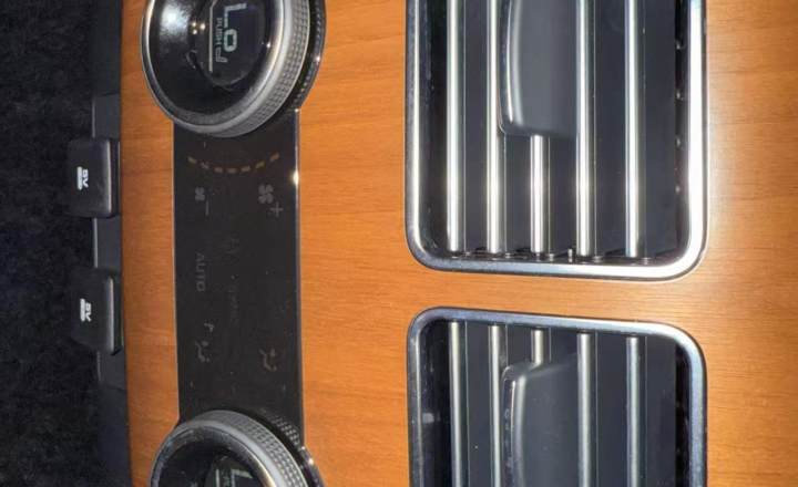 路虎 揽胜 2018款 5.0 SC V8 AB 尊崇创世加长版