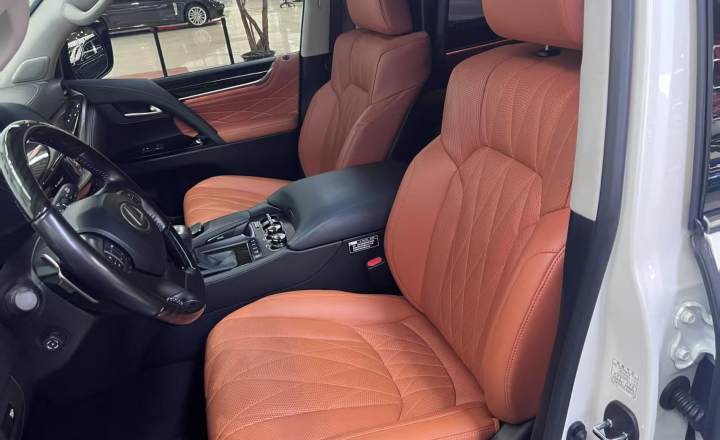 雷克萨斯 LX 2019款 570 巅峰特别版