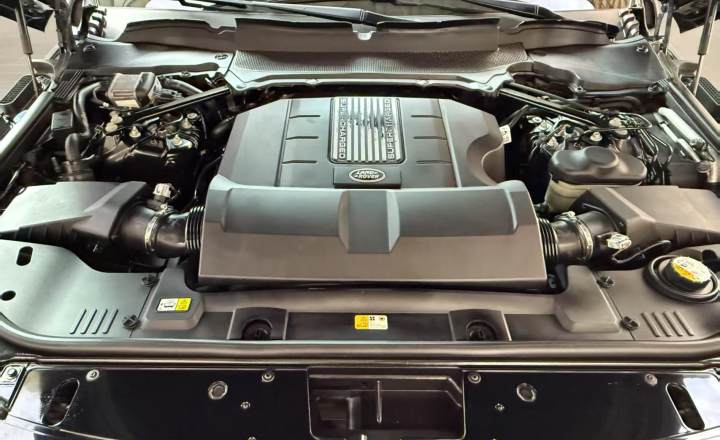 路虎 揽胜 2018款 5.0 SC V8 AB 尊崇创世加长版