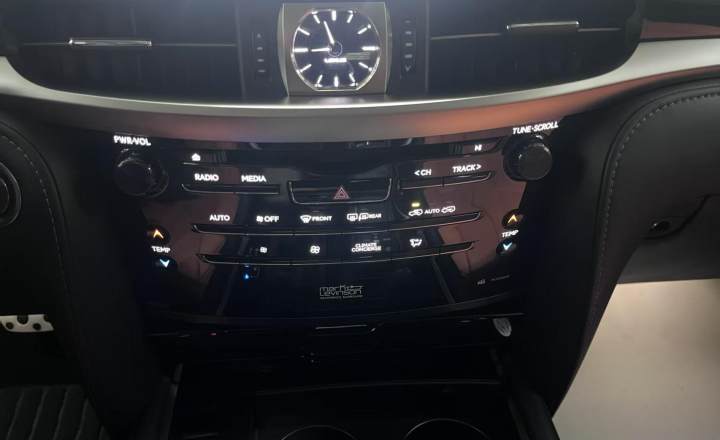 雷克萨斯 LX 2019款 570 巅峰特别版