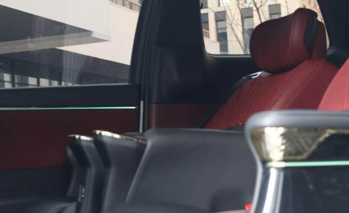 广汽传祺 传祺M8 2023款 宗师系列 400T 至尊版