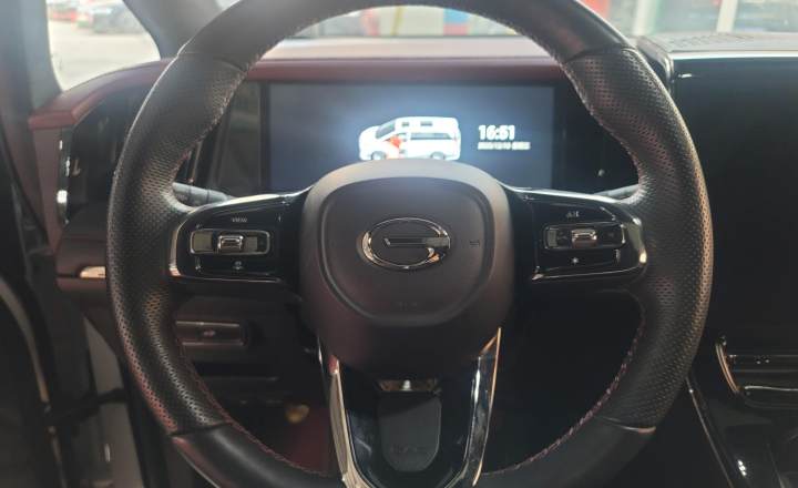 广汽传祺 传祺M8 2023款 宗师系列 400T 至尊版