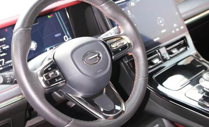 广汽传祺 传祺M8 2023款 宗师系列 400T 至尊版