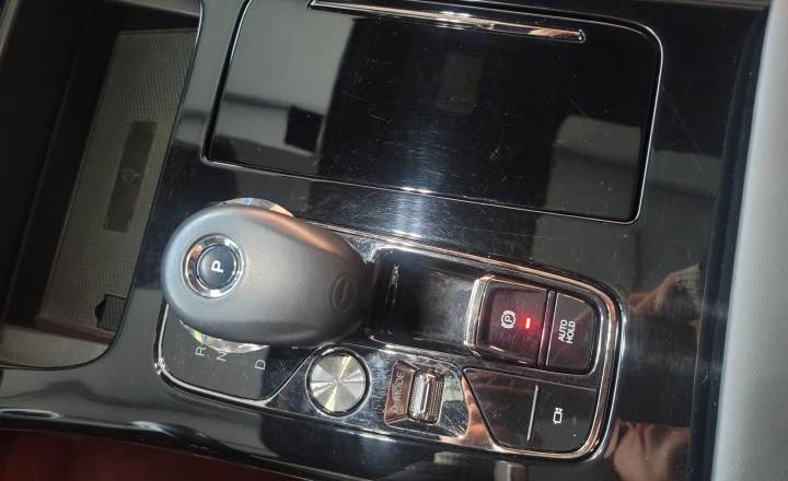 广汽传祺 传祺M8 2023款 宗师系列 400T 至尊版