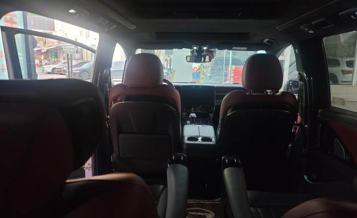 广汽传祺 传祺M8 2023款 宗师系列 400T 至尊版