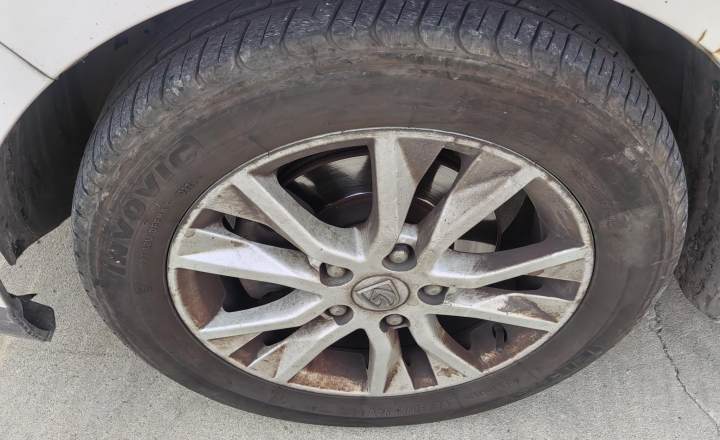 宝骏 730 2016款 1.5L 手动舒适型 7座 国V