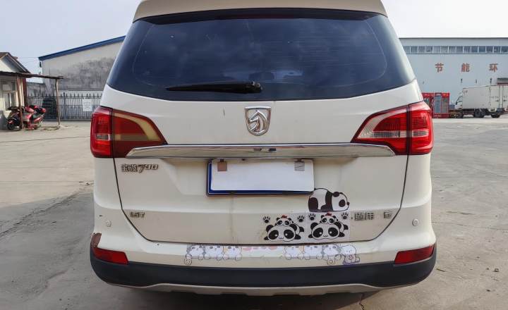 宝骏 730 2016款 1.5L 手动舒适型 7座 国V