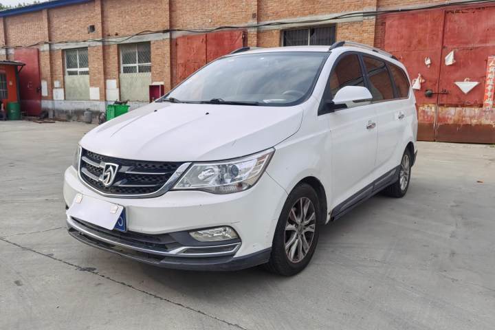 宝骏 730 2016款 1.5L 手动舒适型 7座 国V