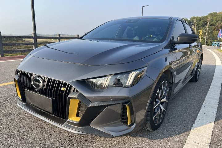 广汽传祺 影豹 270T DCT J15版