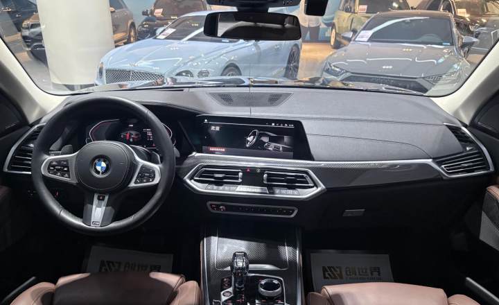 宝马 X5(进口) 2019款 xDrive40i 尊享型 M运动套装
