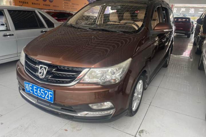 宝骏 730 2016款 1.5L 手动豪华型 7座