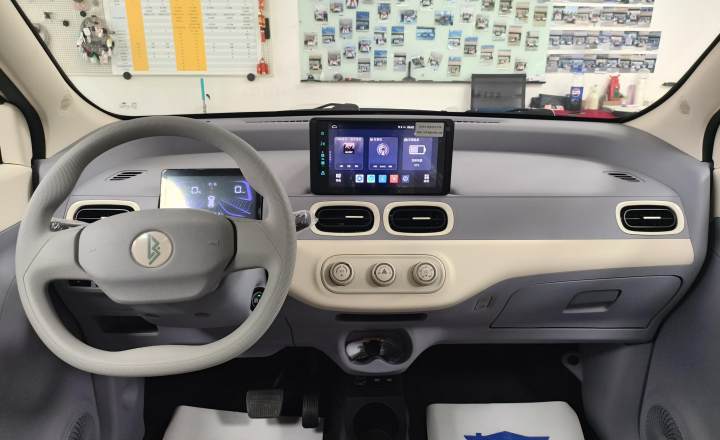 凌宝汽车 凌宝BOX 2025款 140km 青柠版