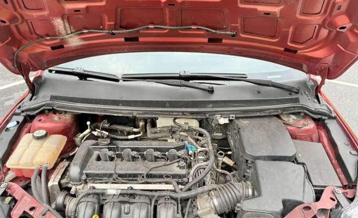 福特 福克斯 2013款 两厢经典 1.8L 自动基本型