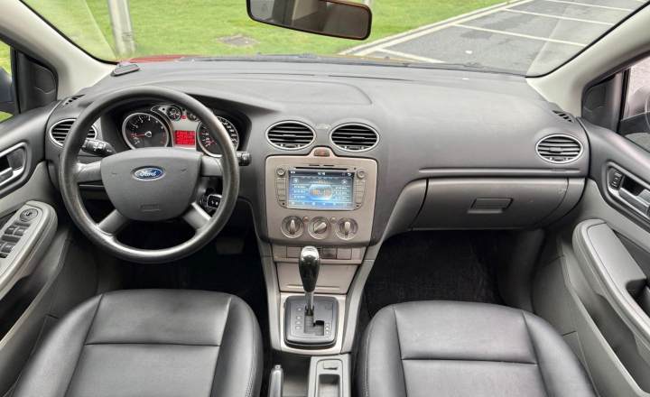 福特 福克斯 2013款 两厢经典 1.8L 自动基本型