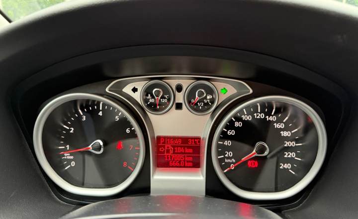 福特 福克斯 2013款 两厢经典 1.8L 自动基本型