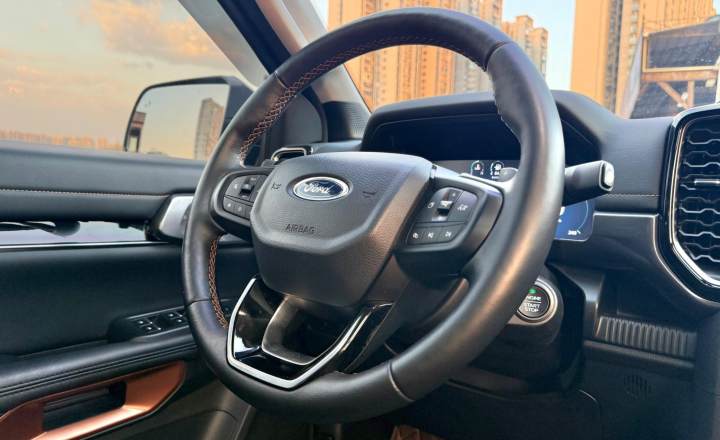 福特 游骑侠Ranger 2023款 探迹四驱自动越野版 汽油