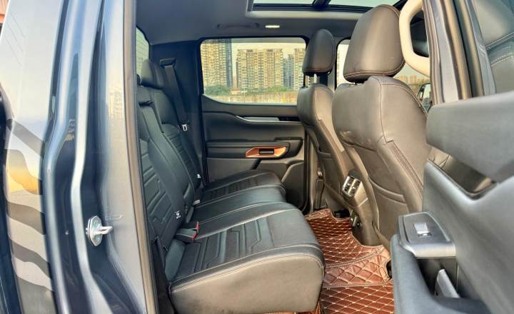 福特 游骑侠Ranger 2023款 探迹四驱自动越野版 汽油