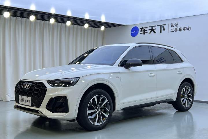 奥迪 Q5L 2023款 40T 豪华动感型