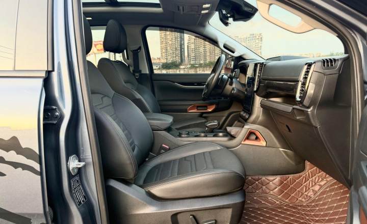 福特 游骑侠Ranger 2023款 探迹四驱自动越野版 汽油