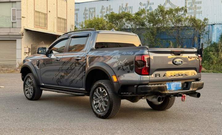 福特 游骑侠Ranger 2023款 探迹四驱自动越野版 汽油