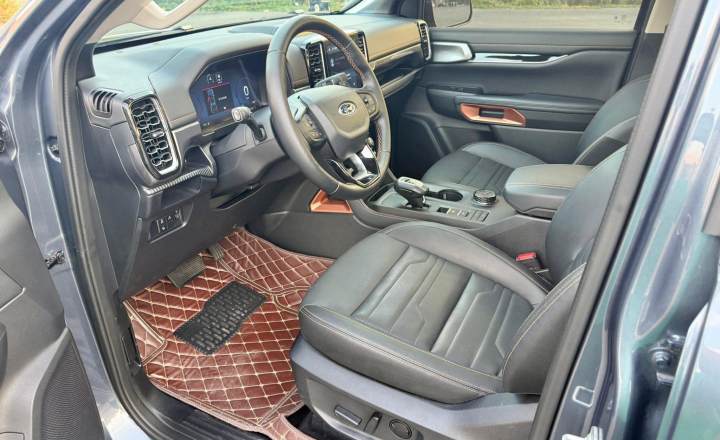 福特 游骑侠Ranger 2023款 探迹四驱自动越野版 汽油