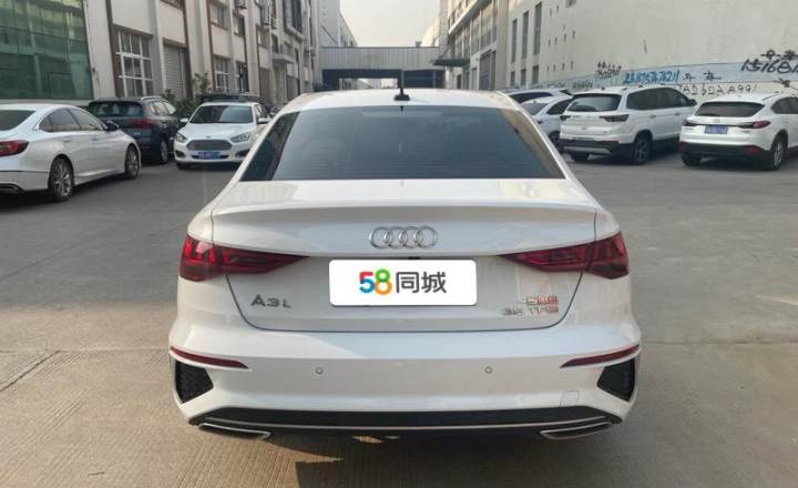奥迪 A3 2023款 改款 A3L Limousine 35 TFSI 时尚运动型