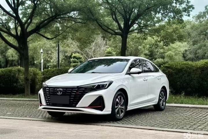 长安 逸动 畅享版 PLUS 蓝鲸NE 1.4T GDI DCT尊贵版