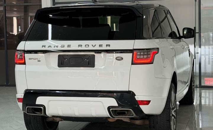 路虎 揽胜运动 2020款 3.0 L6 SE