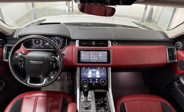 路虎 揽胜运动 2020款 3.0 L6 SE