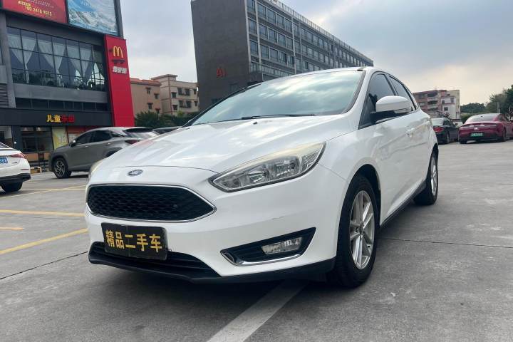 福特 福克斯 2018款 两厢经典 1.6L 自动风尚型智行版