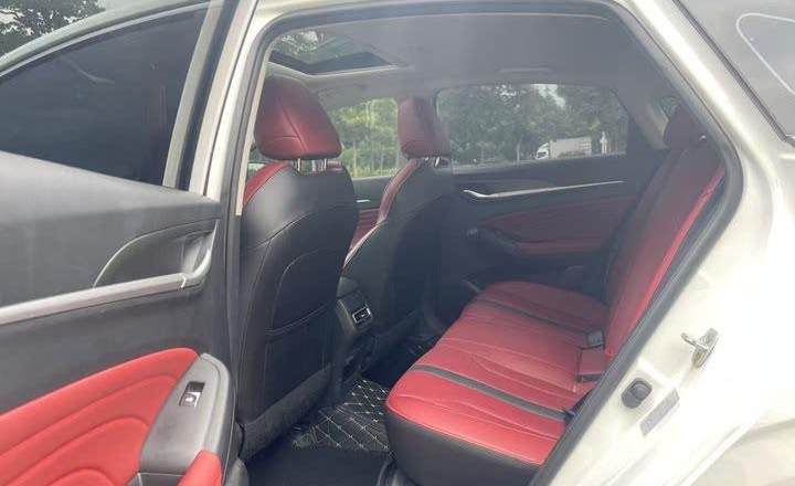 长安 逸动 2021款 PLUS 蓝鲸NE 1.4T GDI DCT尊贵型