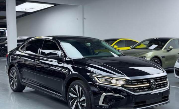 大众 帕萨特 2023款 380TSI 豪华版